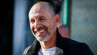 Известният български футболист Мартин Петров днес се срещна с учители