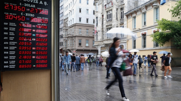 Турция се "завръща" след рецесията с растеж, доближаващ този на Китай