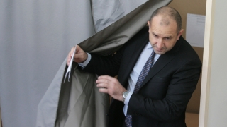 2 063 032 души избрали Румен Радев