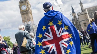 Брюксел пришпори Великобритания до сряда да е готова с проектосделката за Брекзит