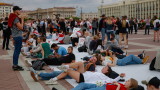  В Беларус провеждат най-големия митинг след седмица на яд 