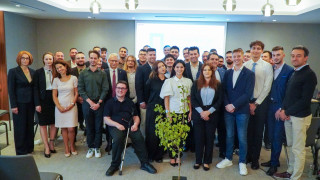 "Младежи за Промяната" с мерки как да задържат младите хора в страната