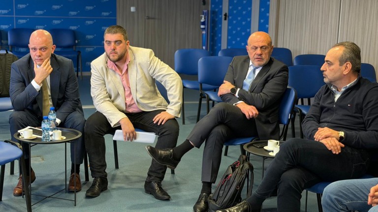 Изображение 742461