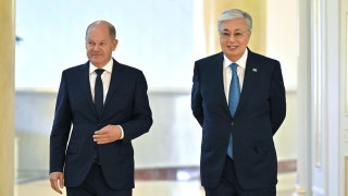 Германия иска търговия с Казахстан, обещава да не заобиколя санкциите срещу Русия