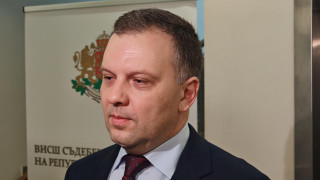 Министър Найденов иска да бъде наказан втори нотариус за нарушения по случая "Баба Алино"
