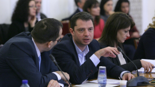 Задължиха  ЕРП-тата да предоставят на клиентите си почасова графика за потреблението на ток