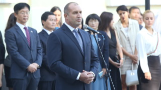 Българското училище не е просто храм на знанието то е