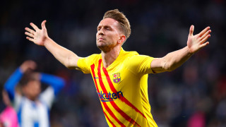 Френки де Йонг е на път да остане в Барселона Той