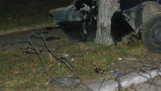 Мъж и дете загинаха при катастрофа край Плевен съобщават от