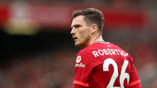 Защитникът на Ливърпул Андрю Робртсън е поредният футболист от