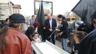 Министърът на младежта и спорта Красен Кралев възложи проверка на