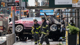 Кола помете пешеходци на "Таймс скуеър"