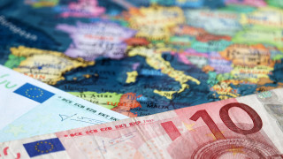 Защо ако Европа започне да отписва дълг, ще признае, че е във фалит