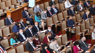 Анализ на социалното законодателство искат от ВМРО