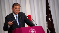 Японският премиер обявява оставката си до края на месеца