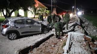 Един човек е загинал след силно земетресение разтърсило югозападната част