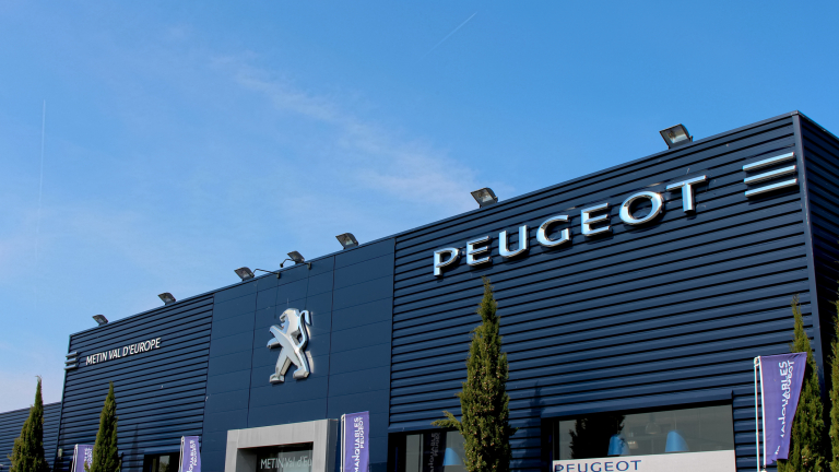 Френската държава продаде дела си в Пежо за €1,9 милиарда