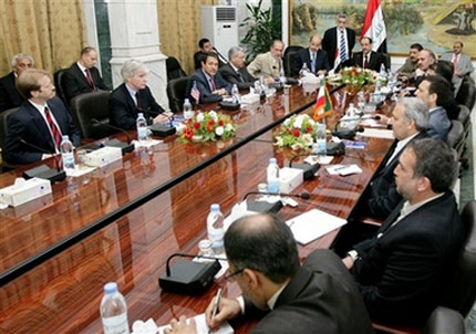 Ключова среща между Иран и САЩ в Багдад 