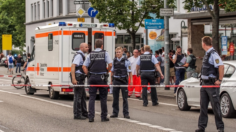 Подозират лични мотиви зад убийството с мачете в Германия 