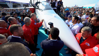 Първият турски свръхзвуков реактивен боен самолет Хюрджет Hurjet вече