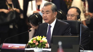Китайският министър Ван И прави първо изявление след преназначаването си за външен министър