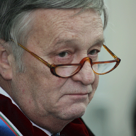 Поканиха президента на България за скиор в Сочи