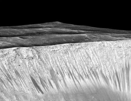 Родни учени изработиха апаратура за изследване на Марс 