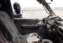 Кола-бомба уби 22-ма в Ирак