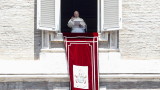  Папата: Абортът е като наемен палач 