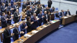 Промените в Конституцията бяха приети