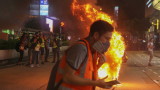 Полицията в Хонконг използва сълзотворен газ срещу поредния протест
