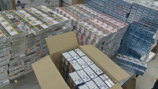 Митничари осуетиха четири опита за незаконен пренос на 293 860