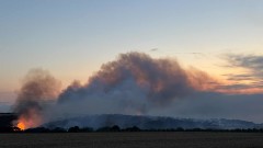 Голям пожар гори в Сакар край Харманли
