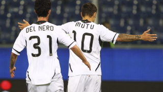 Един от популярните румънски футболисти от близкото минало Адриан