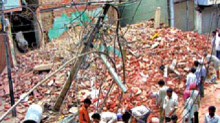 5-има загинаха при срутване на сграда в Уганда