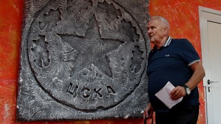 Люпко Петрович има две дилеми около стартовия състав на ЦСКА