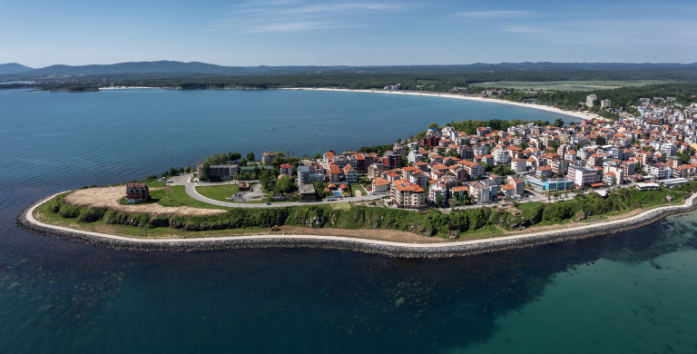 Крайбрежната алея от птичи взор