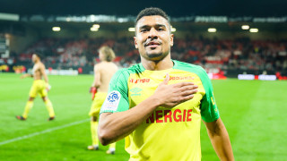 Нападателят Санти Нгом който преди няколко години беше отхвърлен от