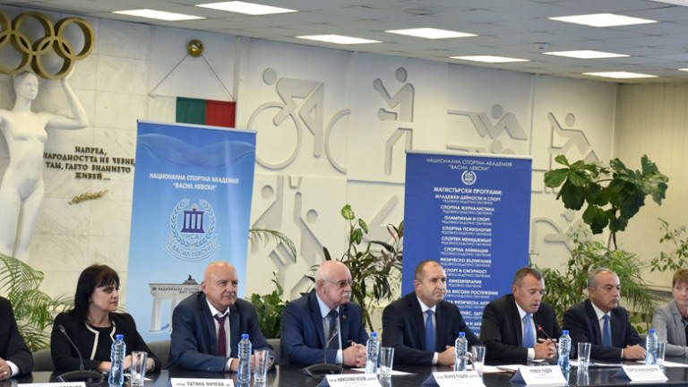 На кръгла маса в НСА президентът Румен Радев представи инициативата