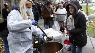 Румънците ще гласуват на парламентарни избори в неделя като проевропейските
