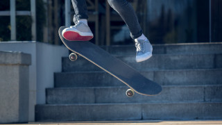 Фандъкова не разрешава каскади със скейтборд, но прави скейт парк