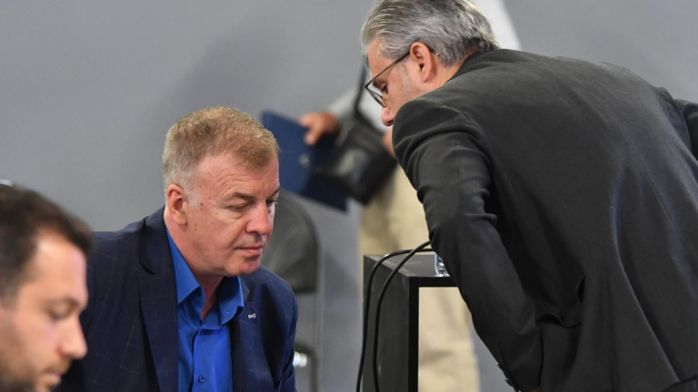 В 11:00 часа в сектор А на стадион Георги Аспарухов