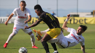 Царско село победи Ботев Пловдив с 3 2 в контрола която