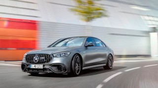 Германският автомобилен концерн Mercedes Benz представи седана S63 E Performance Компанията