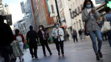 Испания ще дава помощи на младежите за да се изнесат от домовете на родителите си