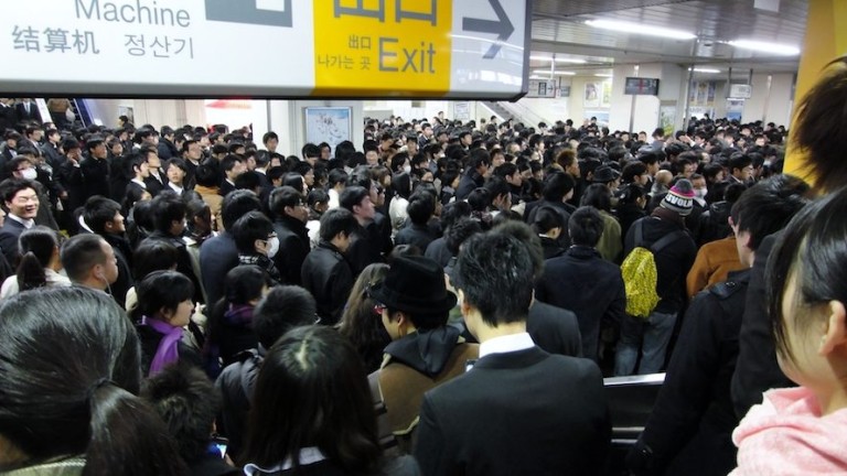 Най-големият град в света има план как да се справи с огромните тълпи в метрото