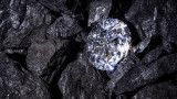  De Beers покачва цените на диамантите още веднъж поради пик в търсенето 