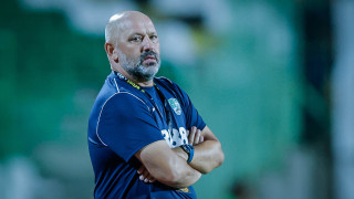 Испанецът Виктор Басадре вече не е старши треньор на Берое съобщиха