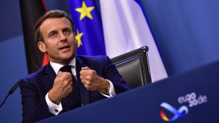 Това е исторически ден за Европа туитна френският президент Еманюел
