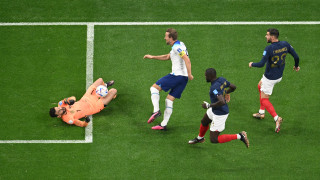 Капитанът на Франция Юго Лорис се изказа ласкаво за Англия